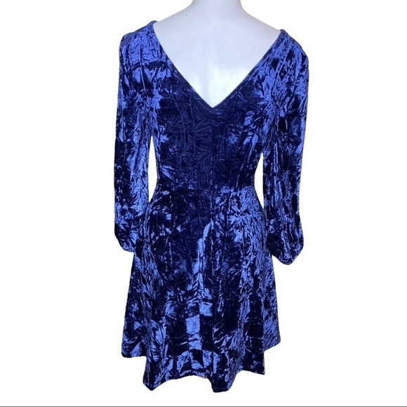 The Vanity Room Dress Crushed Velvet Size S - Picture 5 of 9